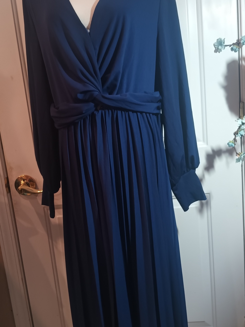 Eloquii NWT Knot Front Long-Sleeve Pleated Dress